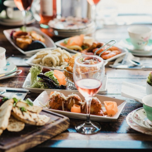 Share restaurant recommendations