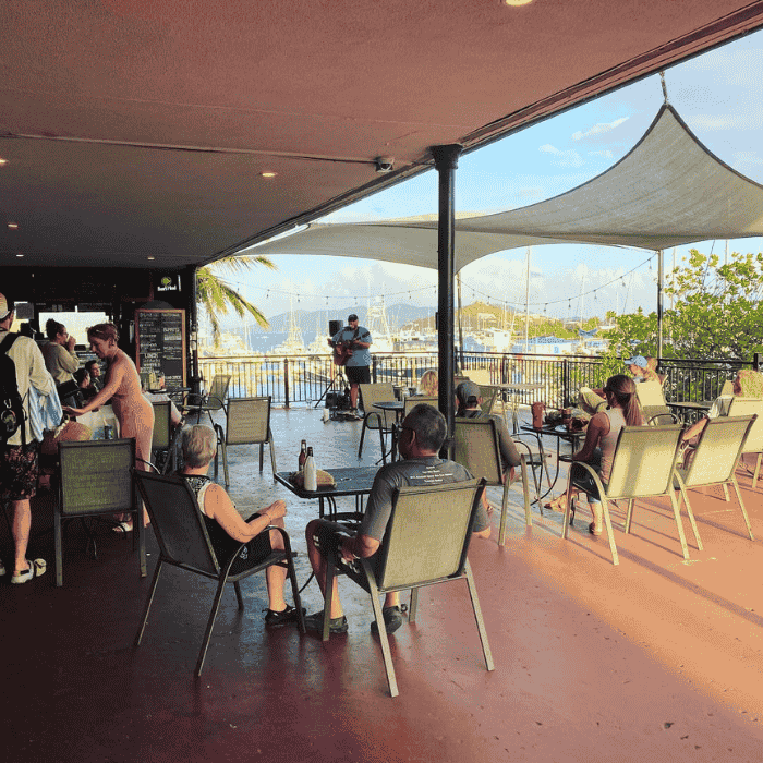 Explore the best coffee shops on St. Thomas' East End. Visit Lattes in Paradise and Picaso’s Coffee Bar for amazing brews, tasty bites, and island vibes.